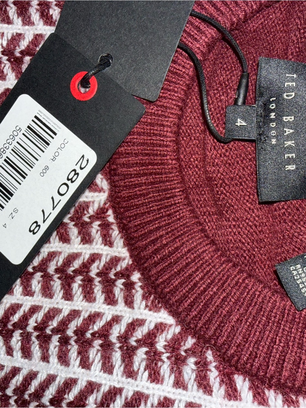 Ted Baker Men’s Maroon
Frankez Textured Crewneck Sweater Size 4/L